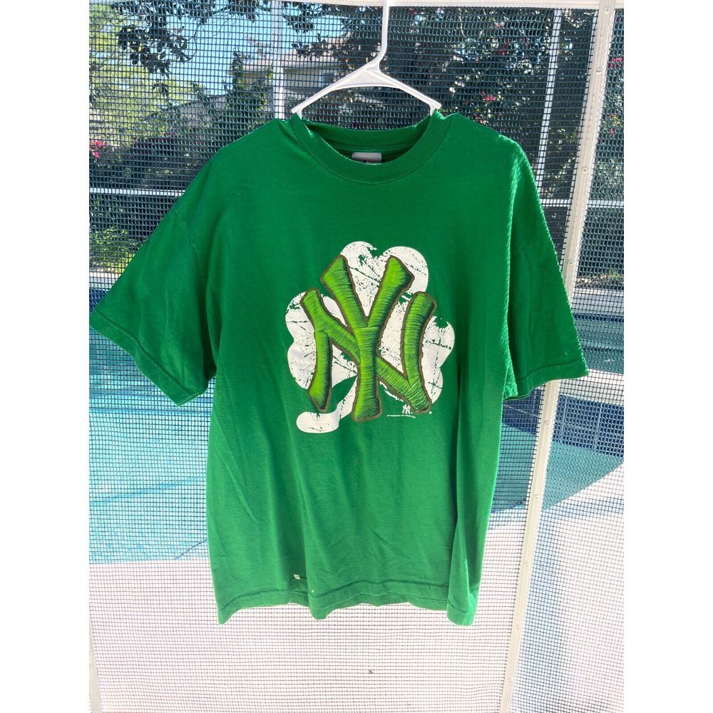 Vintage New York Yankees XL Shirt Irish Logo Thread Green 4 Leaf Clover